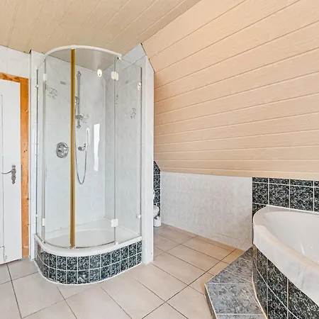 Apartmán Guenstige Fuer Monteure In Suppingen-laichingen Tv,wifi,parking Laichingen