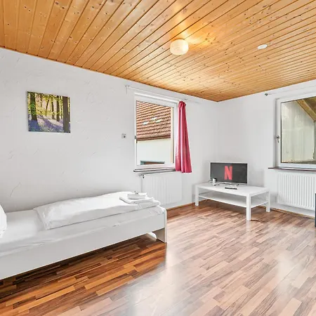 Guenstige Fuer Monteure In Suppingen-laichingen Ulm,neu-ulm,tv,wifi,parking Appartement Laichingen