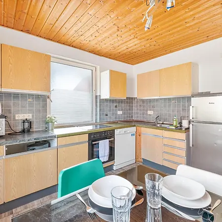 Apartmán Guenstige Fuer Monteure In Suppingen-laichingen Tv,wifi,parking Laichingen